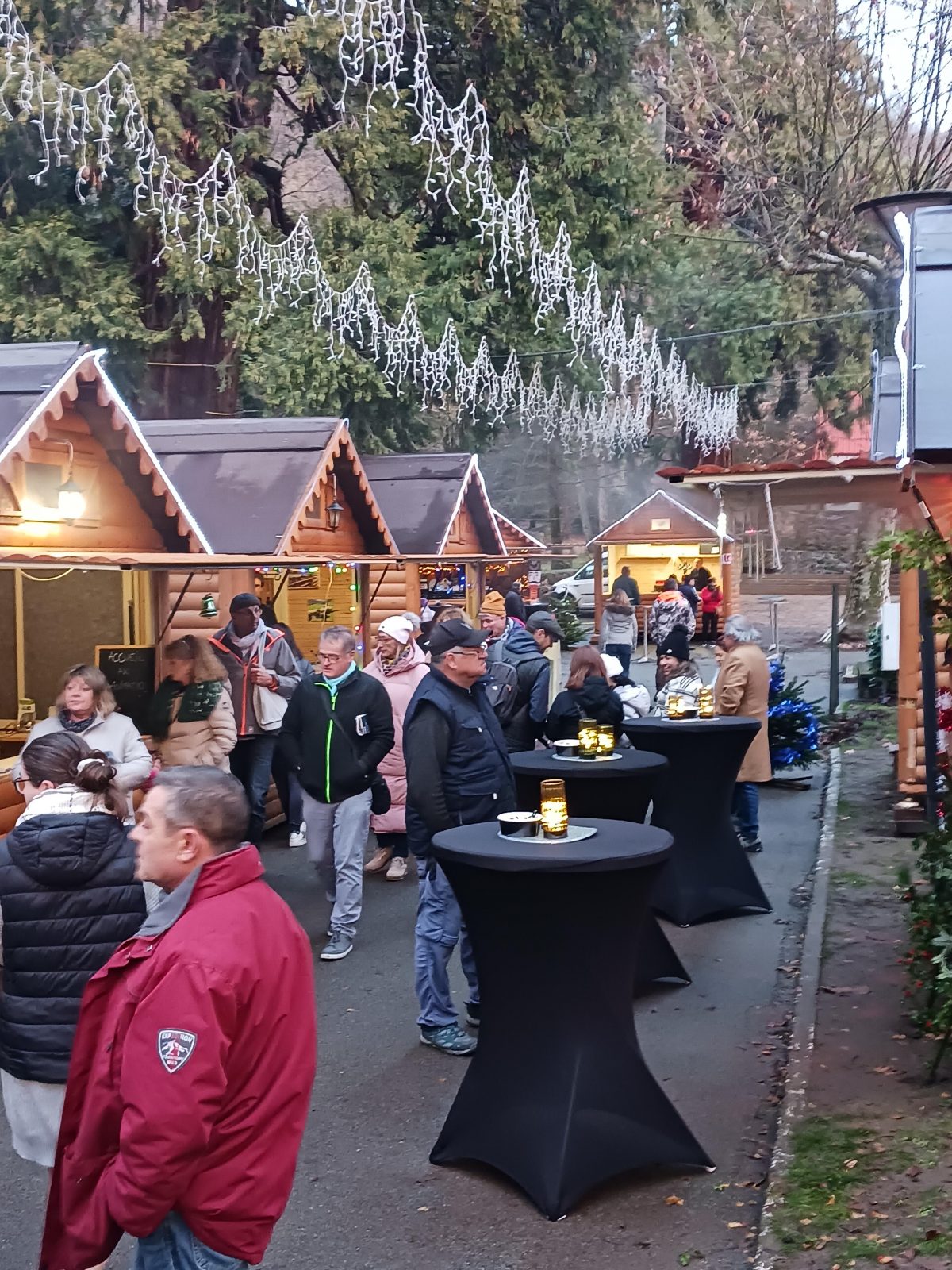 décembre 2025   ---   AX LES THERMES